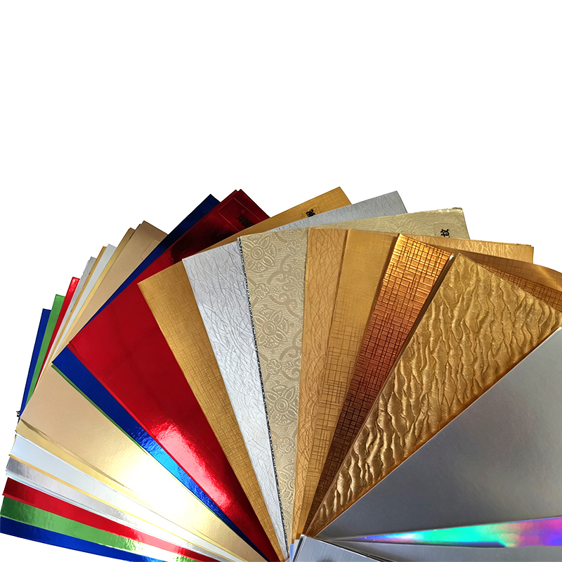 Metalik srebrni karton