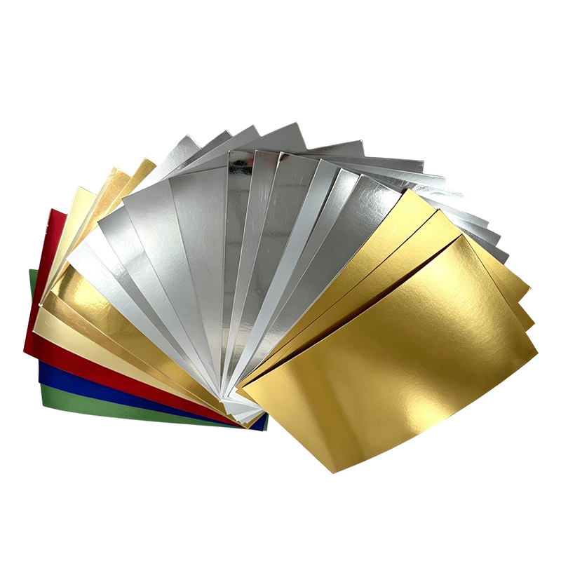 Metalik srebrni karton